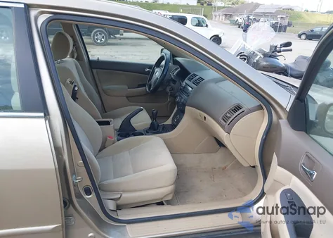 2003 Honda Accord 2.4 Lx z USA, uszkodzony, nr VIN 1HGCM55323A136731